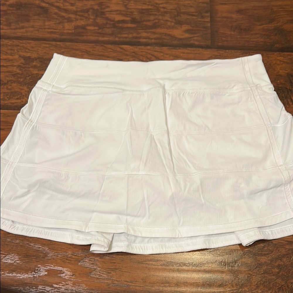 Lululemon White Pace Rival Skirt 8 Tall